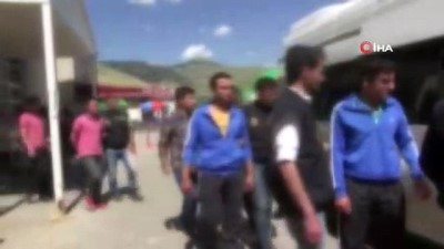 muvazzaf asker -  Bitlis merkezli FETÖ operasyonu: 14 gözaltı Videosu