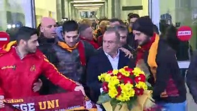 teknik direktor - Galatasaray kafilesi, İzmir'e geldi Videosu