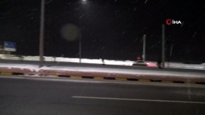 kopek baligi -  Ilgaz 15 Temmuz İstiklal Tüneli mevkiinde kar yağışı etkili oluyor  Videosu