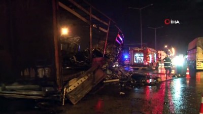 direksiyon -  TIR sürücüsü kazada yanarak can verdi  Videosu