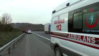 direksiyon - Anadolu Otoyolu'nda otomobil devrildi: 3 yaralı - DÜZCE Videosu