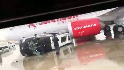 Antalya Havaalanı'nda devrilen otobüs ve zarar gören polis helikopteri - ANTALYA 