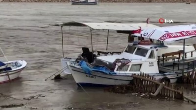 balikci teknesi -  Tur teknesi böyle sürüklendi Videosu