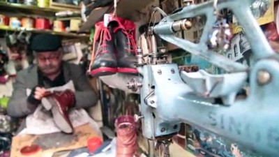 ayakkabi tamircisi - Bir metrekarelik dükkanda geçim mücadelesi - KAHRAMANMARAŞ  Videosu