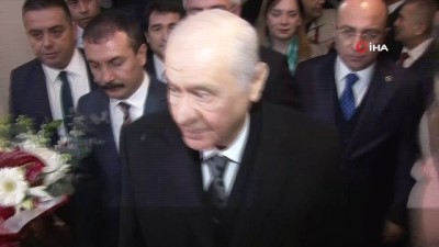  Devlet Bahçeli, partisinin İstanbul İl Teşkilatını ziyaret etti