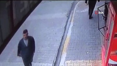 kismi felc -  Engelli adamın infaz edilme anı kameralara yansıdı  Videosu