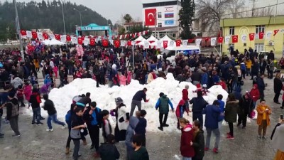 kar eglencesi - Festivalde 2 ton sucuk dağıtıldı - OSMANİYE  Videosu