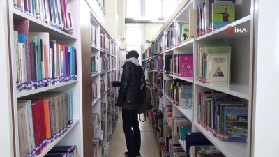 pazar gunu -  Kütüphanede kitap okuma analizi  Videosu