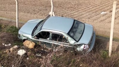 hanli - Tekeri patlayan araç şarampole devrildi - HATAY  Videosu
