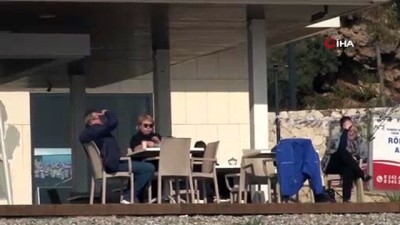 karli hava -  Antalya'da ocak ayında deniz keyfi  Videosu