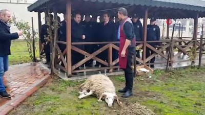 emniyet muduru -  Karabük’ün yeni emniyet müdürü kurban keserek göreve başladı  Videosu