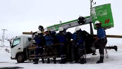 elektrik diregi - Enerji timlerinin kara kışta zorlu mesaisi (1) - ELAZIĞ  Videosu