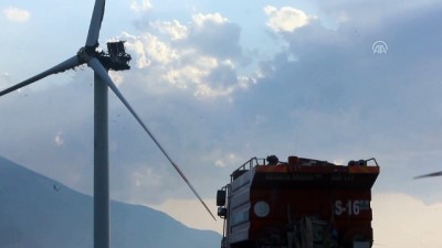 ruzgar turbini - Hatay'da rüzgar türbininde yangın Videosu