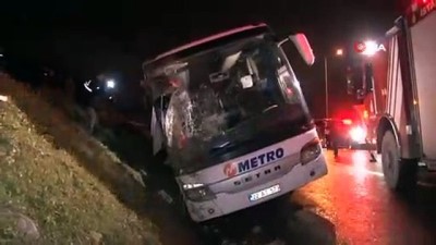  Göktürk'te yolcu otobüsü devrildi: 2 ölü, çok sayıda yaralı var 