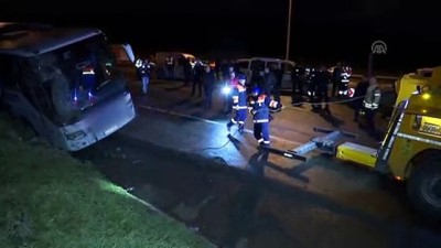 İstanbul'da yolcu otobüsü devrildi: 2 ölü, 21 yaralı 