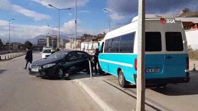 trafik kazasi -  - Trafik kazasında İl Sağlık Müdürü yaralandı  Videosu