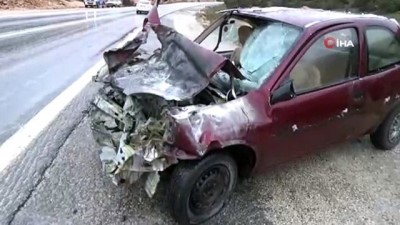 gizli buzlanma -  Yanan otomobildeki yaralılar son anda kurtarıldı  Videosu