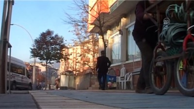 ambalaj atiklari - Atık ambalaj şeritlerinden alışveriş çantası - TOKAT Videosu