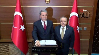  Bakan Akar: 'Herhangi bir sorun yok, her şey ülke ve milletimizin yararına olacak şekilde'