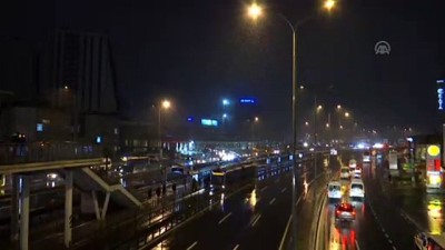 kar yagisi - İstanbul'da kar yağışı başladı - İSTANBUL  Videosu