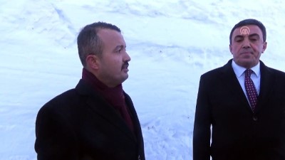 Kar kalınlığı 5 metreyi buldu - HAKKARİ 