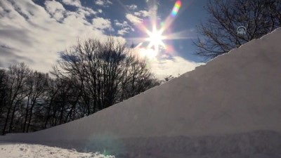 kar kureme araci - Kar yağışı nedeniyle ulaşıma kapanan 46 köy yolundan 20'si açıldı - KIRKLARELİ  Videosu