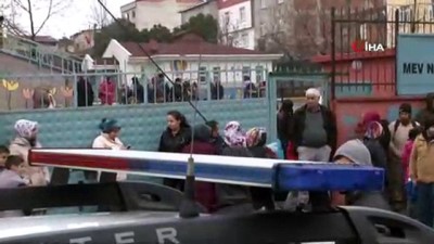  Öğrencilerin bıçaklı kavgası kanlı bitti 