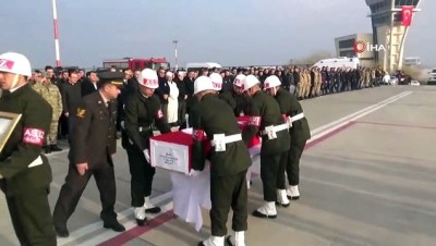 sehit asker -  Şehit asker törenle memleketine uğurlandı Videosu