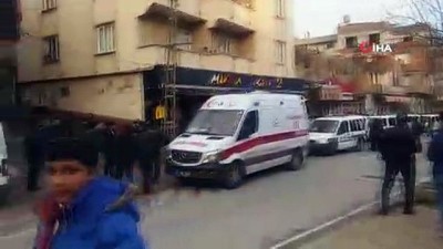 silahli kavga -  Gaziantep'teki silahlı kavgada yaralananlardan biri öldü Videosu