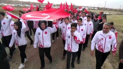 izmir adliyesi -  İzmir Kahramanı Şehit Fethi Sekin için kabri başında anma töreni  Videosu