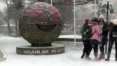 mahsur kaldi - Kar şiddetini arttırdı - KIRKLARELİ / TEKİRDAĞ  Videosu