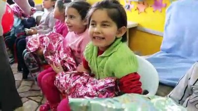 genclik merkezi - 'Oyuncak kardeşliği' ile çocukların yüzünü güldürdüler - BURDUR  Videosu