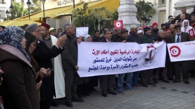 Tunuslu imamlar eylem yaptı