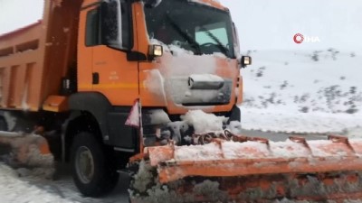 gizli buzlanma -  Akseki - Seydişehir kara yolunda yoğun kar yağışı devam ediyor  Videosu