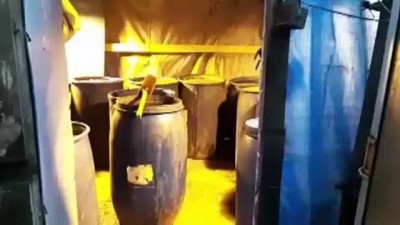 kacak - Adana'da 2 ton kaçak içki ele geçirildi  Videosu