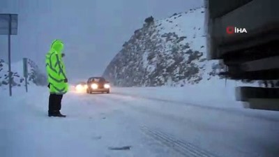  Alacabel'de sürücüler zor anlar yaşadı