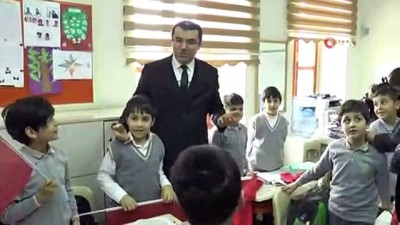 siyah beyaz -  Beşiktaş'tan Erzurum’daki öğrencilere 800 forma Videosu