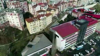  Hastalar tahliye ediliyor... Yıkılan istinat duvarının oluşturdu hasar havadan görüntülendi 