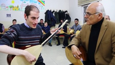 Hayali 'Aşık Veysel' gibi olmak - VAN