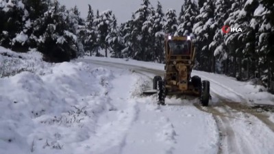  Karla mücadele çalışmaları kesintisiz sürüyor 
