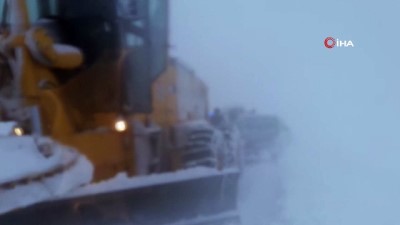  Tipi dolayısı ile mahsur kalan öğrenciler kurtarıldı