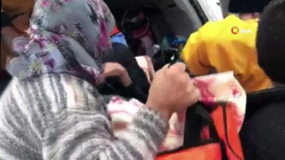 kar yagisi -  Yolları kar ile kapanan köydeki hastanın yardımına özel donanımlı ambulans yetişti Videosu