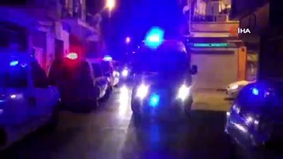polis memuru -  İzmir’de travesti kavgası cinayetle bitti  Videosu