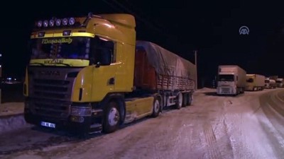Konya'da ulaşıma kar engeli 