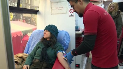 kemik iligi - Lösemi hastası minik Öykü için kampanya - İZMİR  Videosu