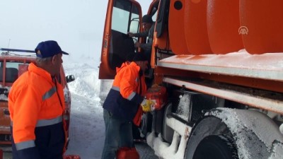 Tokat-Sivas kara yolunda zorlu bekleyiş 