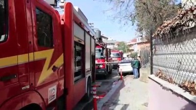 incil - Yangında evde mahsur kalan genci itfaiye kurtardı - DENİZLİ  Videosu