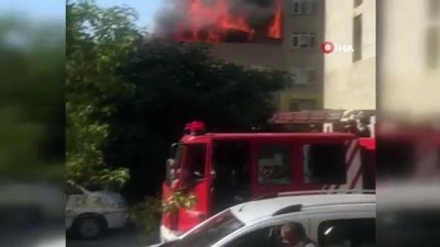 cati yangini -  Kartal'da çatı yangını, itfaiye ekipleri müdahale ediyor  Videosu