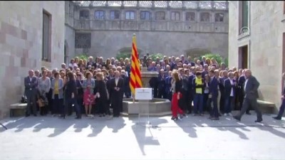 belediye meclis uyesi - Katalan hükümetinden 'Katalonya Cumhuriyeti' sözü - MADRİD Videosu