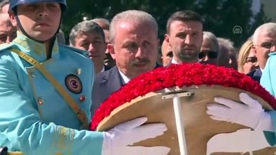yasama yili - Meclisteki Atatürk Anıtı önünde tören düzenlendi - TBMM  Videosu